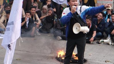 XTC Kritik Pedas Bupati Purwakarta Cuma Bayangan KDM, Bukan Pemimpin Sejati