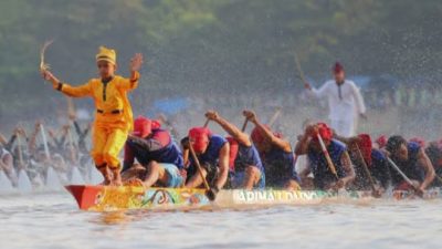 Festival Pacu Jalur Rayon III Kuansing 2025: 69 Jalur Siap Berlaga di Negeri Pendekar
